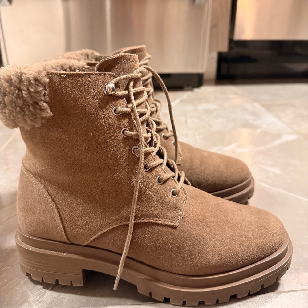 LIKE NEW! Lauren Ralph Lauren Shearling Suede Boots